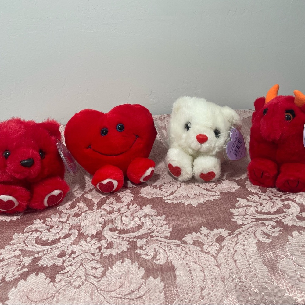 Vintage 1990s Puffkins Valentine Red White Plush set